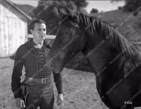 cowboy star Reb Russell and his horse 8b4-692