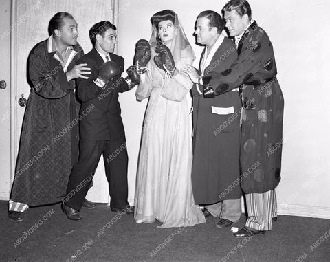 Rosalind Russell in her boxing gloves 8b4-696