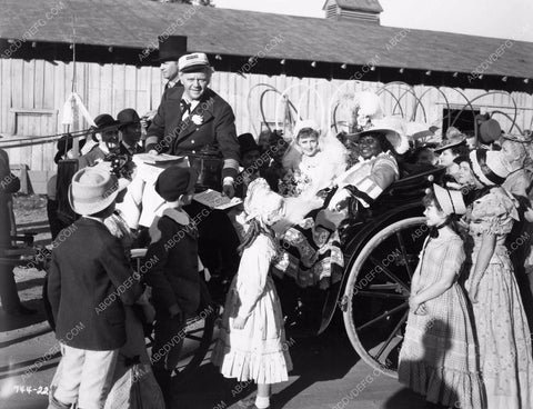 Hattie McDaniel Irene Dunne film Showboat 8b4-832