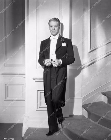 Nelson Eddy in tuxedo portrait 8b4-901