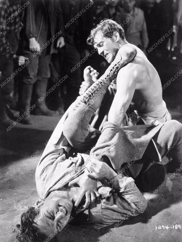 shirtless Gary Cooper fights William Boyd film The Spoilers 8b5-083