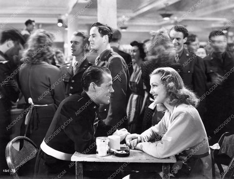 Virginia Grey and cast film Stagedoor Canteen 8b5-100