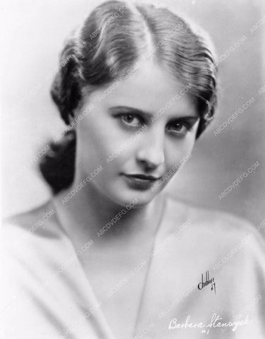 Barbara Stanwyck portrait 8b5-112