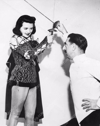 opera soprano Frances Greer gets fencing lessons George Santelli 8b6-036