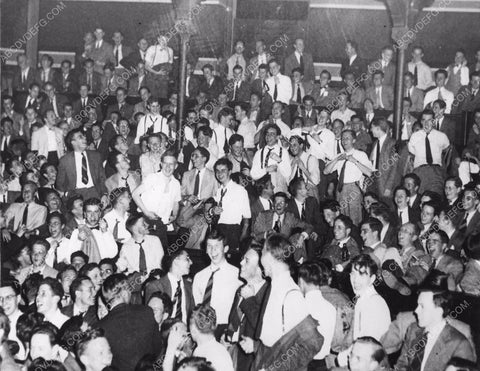 1941 Harvard freshmen strip for Sally Rand Sanders Theater campus 8b6-099