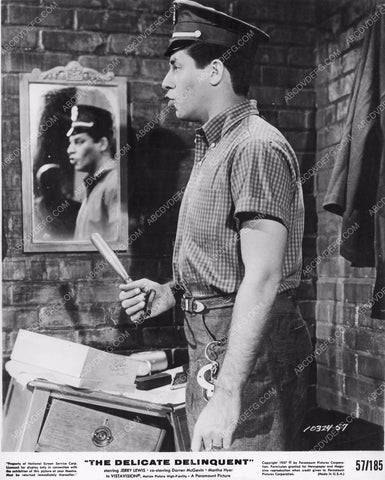 Jerry Lewis film The Delicate Delinquent 8b6-171