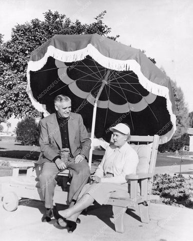 some famous or distinguished folks in their backyard 8b6-352