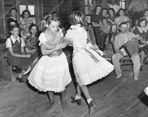 news photo Czechoslovakian Czardas dance by Irene Shudy Aileen Marak 8b6-356