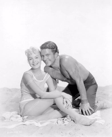 Sandra Dee shirtless James Darren beach film Gidget 8b6-443