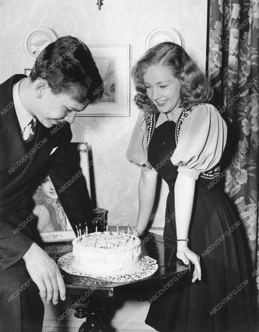 Frankie Thomas presents Bonita Granville sweet 16 Birthday Cake 8b6-48 ...