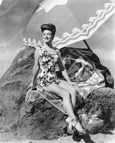 Ann Savage cheesecake pinup in swimsuit 8b6-562