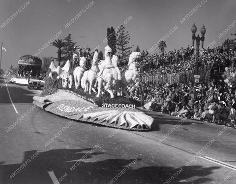 Pasadena Tourn of Roses Parade Glendale Stagecoach float 8b6-696