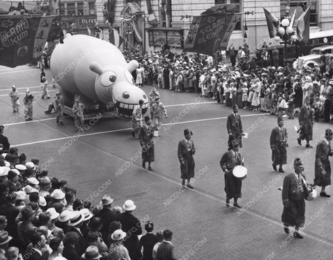 1936 historic Seattle Wash Hippo float in Shriners International Parade 8b6-806