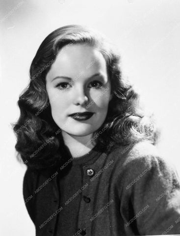 portrait beautiful Peggy Cummins 9002-37