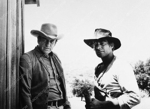 James Arness and guest star TV Gunsmoke 9150-29