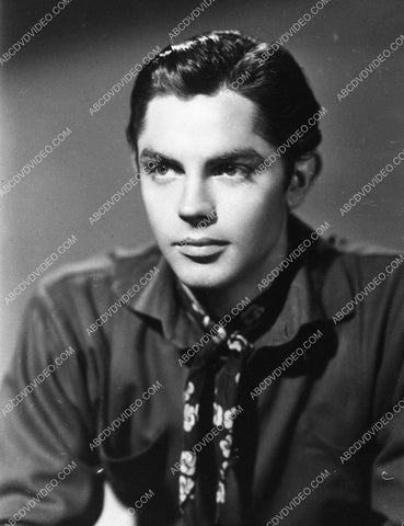 Jack Beutel film The Outlaw 9223-17