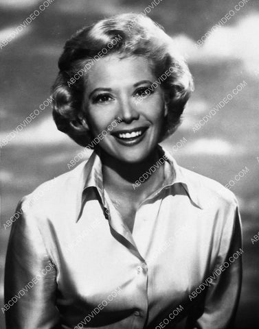 Dinah Shore portrait 9223-22