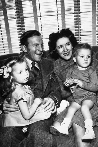 George Burns Gracie Allen and kids at home 9227-30