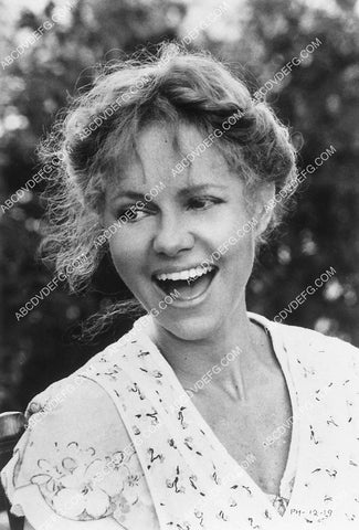 Sally Field portrait 9272-22