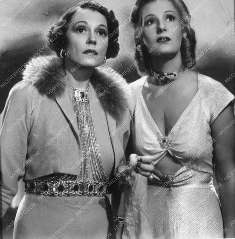 Binnie Barnes Alice Brady film Three Smart Girls 9367-21