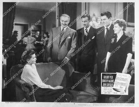 Gregory Peck Dorothy McGuire John Garfield film Gentleman's Agreement 9491-21