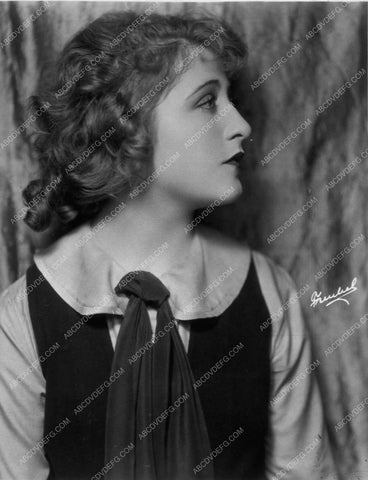 Ruth Clifford profile portrait 9517-02