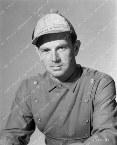 Sterling Hayden in riding garb 9517-19