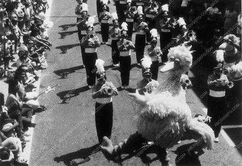 Sesame Street Follow That Bird 9529B-12