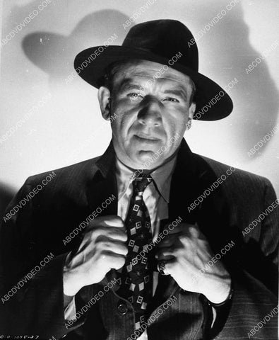 Hollywood tough guy Mike Mazurki portrait 9943-12