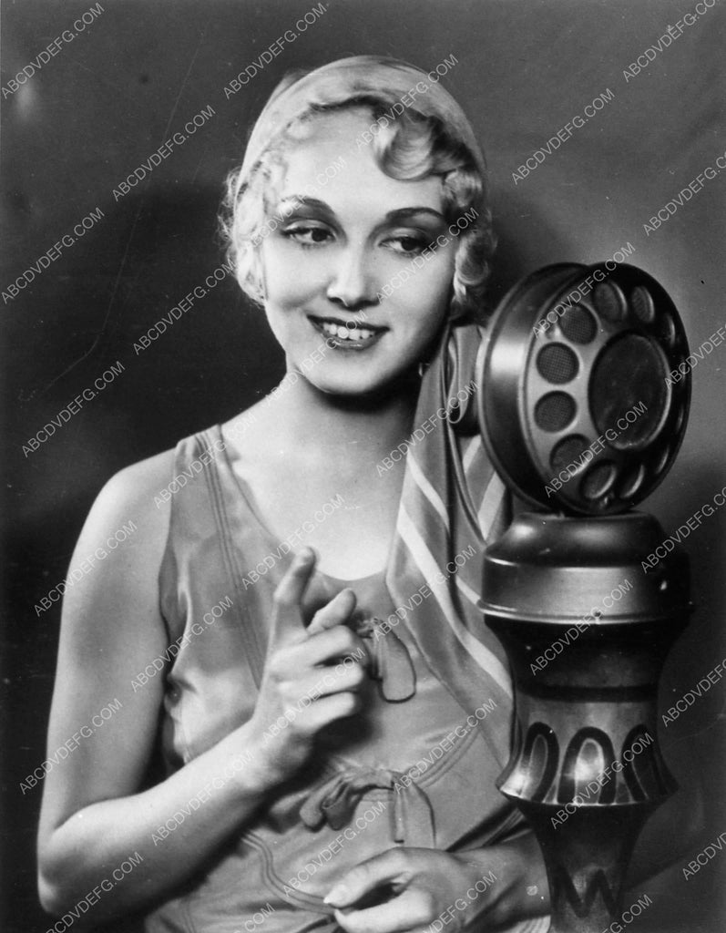 Leila Hyams portrait with cool old microphone 9992-19 – ABCDVDVIDEO