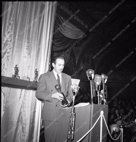 1941 Oscars Walt Disney and Irving Thalberg Award aa1941-01</br>Los Angeles Newspaper press pit reprints from original 4x5 negatives for Academy Awards.