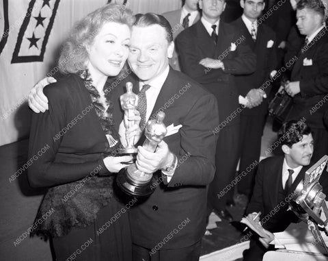 1942 Oscars Greer Garson James Cagney Academy Award statues aa1942-02