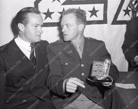 1942 Oscars Bob Hope Van Heflin at Academy Awards aa1942-04