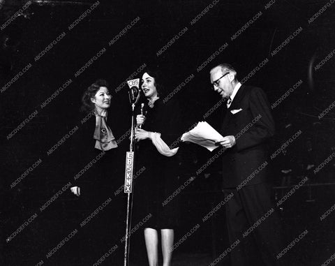 1945 Oscars Greer Grason Jennifer Jones Jack Benny Academy Awards aa1945-04</br>Los Angeles Newspaper press pit reprints from original 4x5 negatives for Academy Awards.