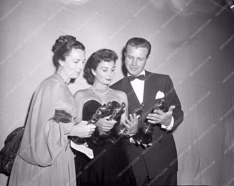 Oscars Agnes Moorehead Dick Powell Jean Simmons Academy Awards aa1947-06</br>Los Angeles Newspaper press pit reprints from original 4x5 negatives for Academy Awards.