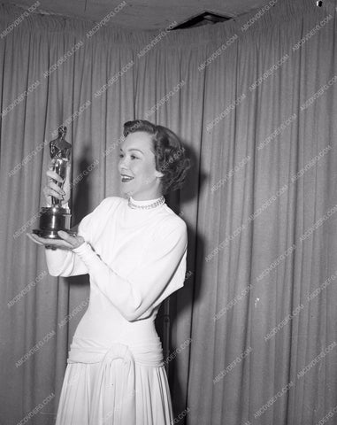 1948 Oscars Jane Wyman and her statue Academy Awards aa1948-10</br>Los Angeles Newspaper press pit reprints from original 4x5 negatives for Academy Awards.