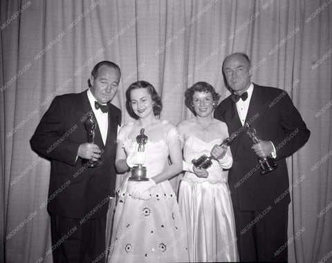 1949 Oscars Broderick Crawford Olivia de Havilland Mercedes McCambridge aa1949-25</br>Los Angeles Newspaper press pit reprints from original 4x5 negatives for Academy Awards.