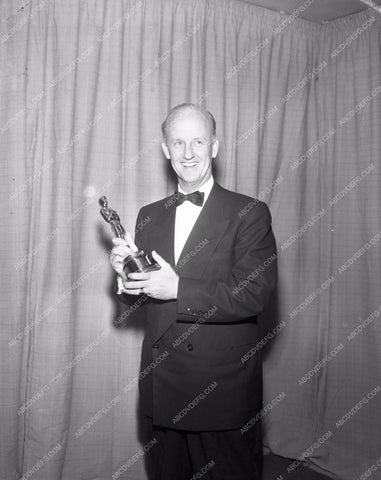 1952 Oscars please help me out Academy Awards aa1952-45</br>Los Angeles Newspaper press pit reprints from original 4x5 negatives for Academy Awards.