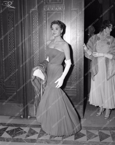 1956 Oscars who in fashion Academy Awards aa1956-14</br>Los Angeles Newspaper press pit reprints from original 4x5 negatives for Academy Awards.