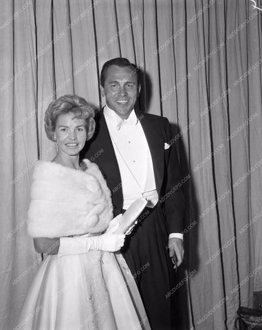 1958 Oscars Howard Keel and wife maybe Academy Awards aa1958-41</br>Los Angeles Newspaper press pit reprints from original 4x5 negatives for Academy Awards.