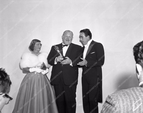 1958 Oscars Bette Davis Burl Ives Anthony Quinn Academy Awards aa1958-69</br>Los Angeles Newspaper press pit reprints from original 4x5 negatives for Academy Awards.