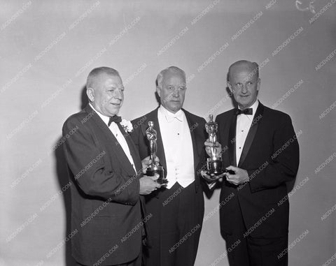 1959 Oscars technical folks and their statues Academy Awards aa1959-14</br>Los Angeles Newspaper press pit reprints from original 4x5 negatives for Academy Awards.