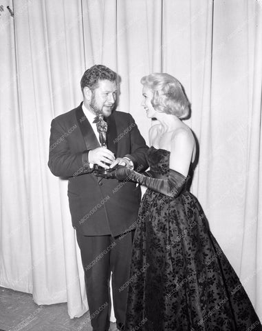 1960 Oscars Eva Marie Saint Peter Ustinov Academy Awards aa1960-16</br>Los Angeles Newspaper press pit reprints from original 4x5 negatives for Academy Awards.