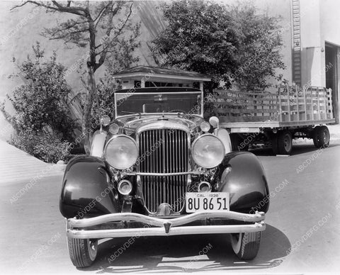 vintage 1939 automobile on studiop backlot cars-08