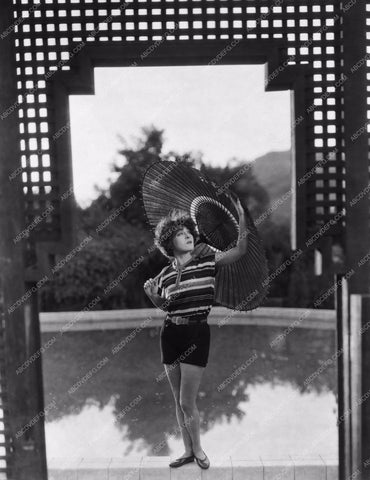 Alla Nazimova by the pool with her parasol 8b20-0013