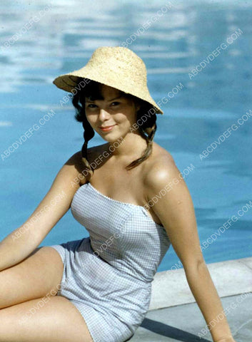 Anne Helm relaxing by the swimming pool 8b20-0033