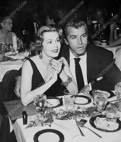 Fernando Lamas Arlene Dahl enjoy a night out for dinner 8b20-0047