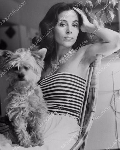 Barbara Parkins and her dog 8b20-0057