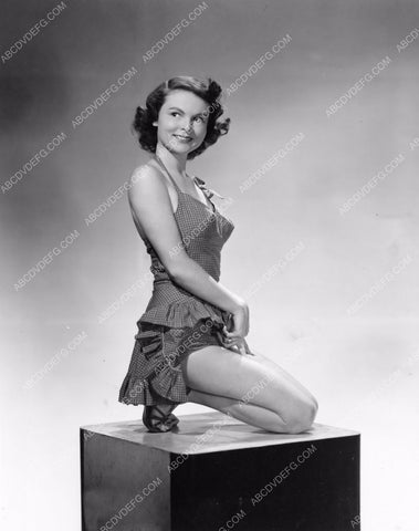 super cute Beryl Vaughan pinup swimsuit pose 8b20-0068