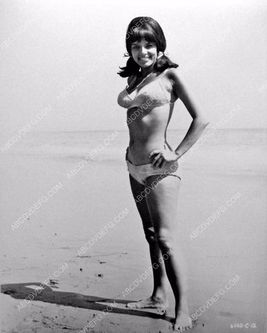 Jo Collins sporting her bikini film Beach Blanket Bingo 8b20-0313